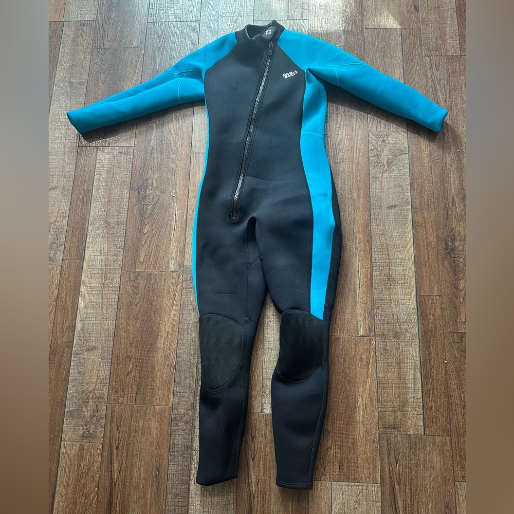 Dive and Sail wetsuit size large NWOT